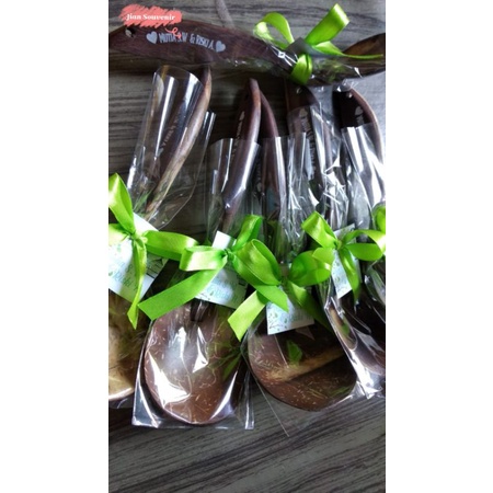 Souvenir pernikahan centong sayur / batok kelapa / irus