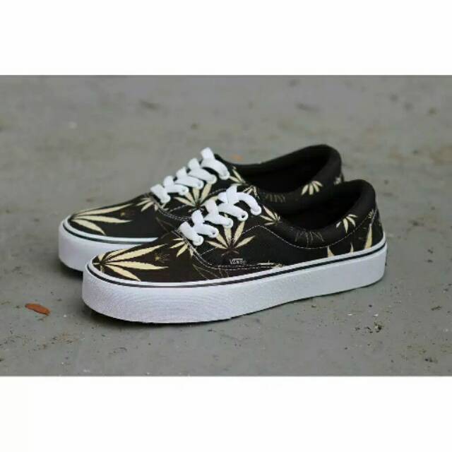 SEPATU VANS RASTA MOTIF AUTHENTIC PREMIUM Shopee Indonesia SEPATU VANS RASTA MOTIF AUTHENTIC PREMIUM Shopee Indonesia