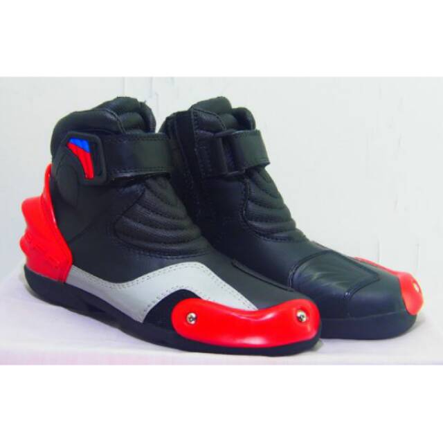 Sepatu Turing Gordons SFR Hitam Merah