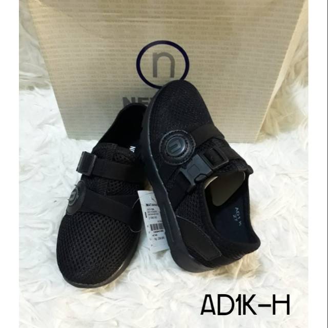 Sepatu Sekolah Anak Sneaker Hitam Polos Brand MATAHARI Nevada