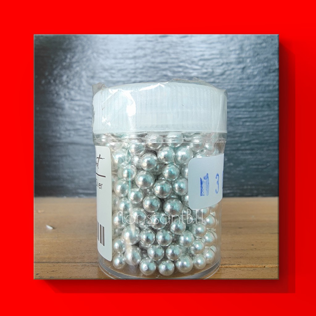 

Penghias mutiara Silver