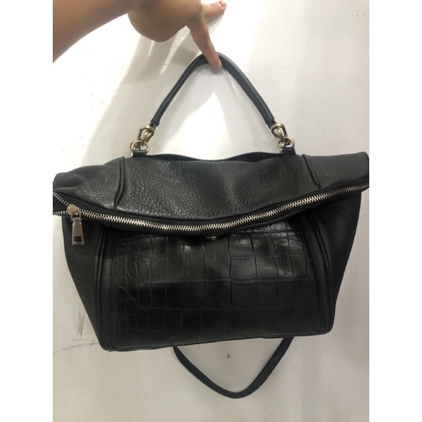 Preloved Tas Le Junev Hitam Kulit mix Croco Tali Rantai