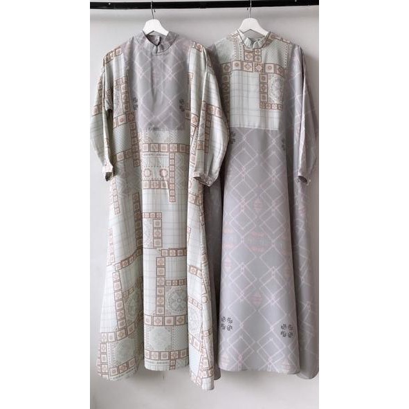 

MMQ READY STOCK DELI GREY BAHAN CHANEL CREPE KH81M
