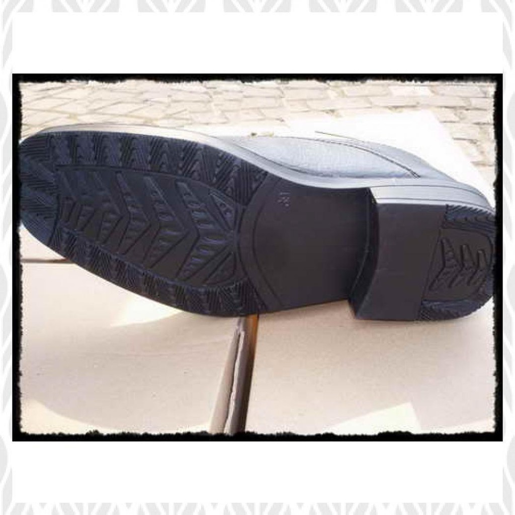 

Pantofel Dark Chocolate