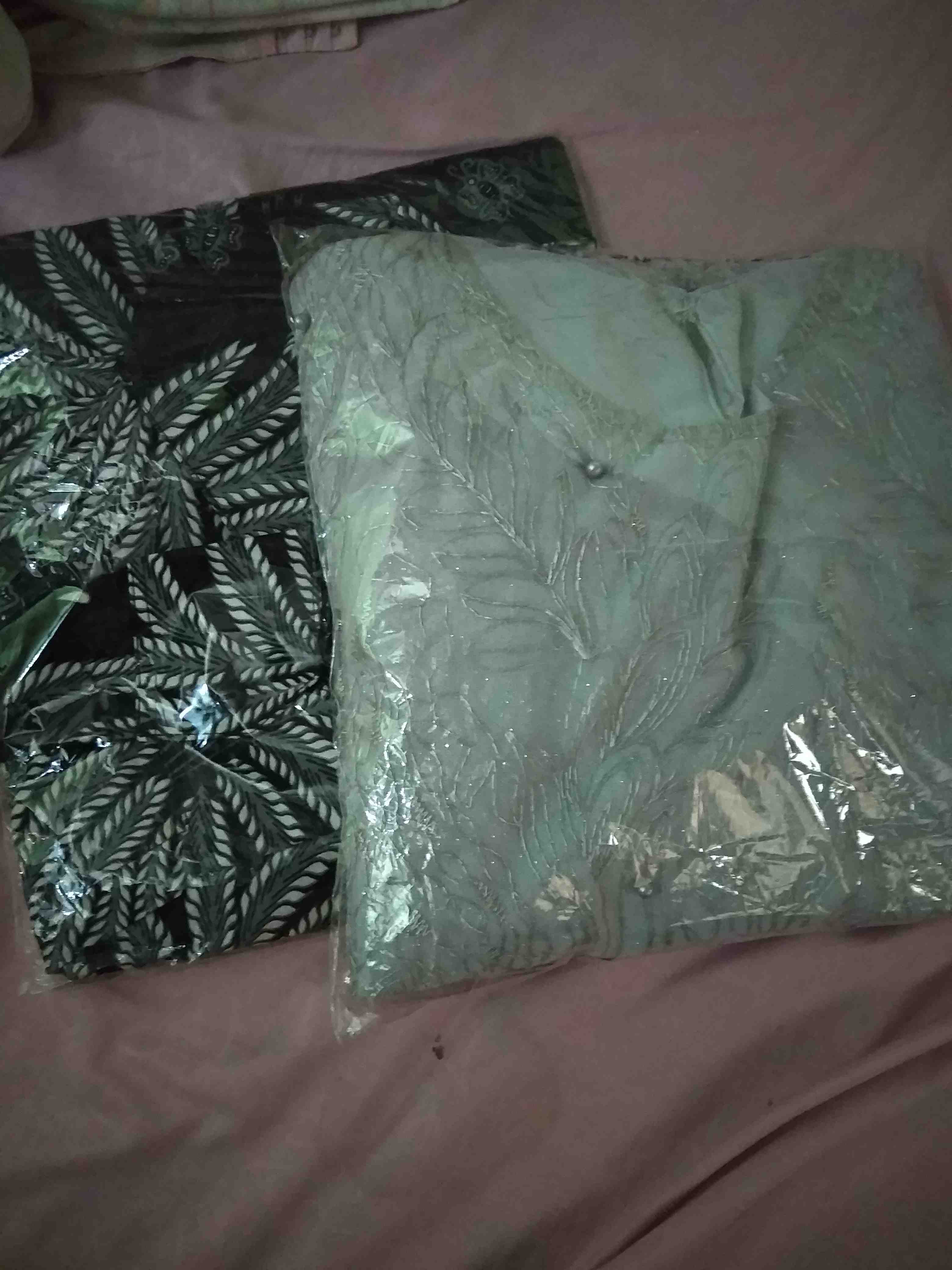 Batik Padi Batik Couple Silvia Brokat Tille-modern Batik Couple Sarimbit Brokat Gamis