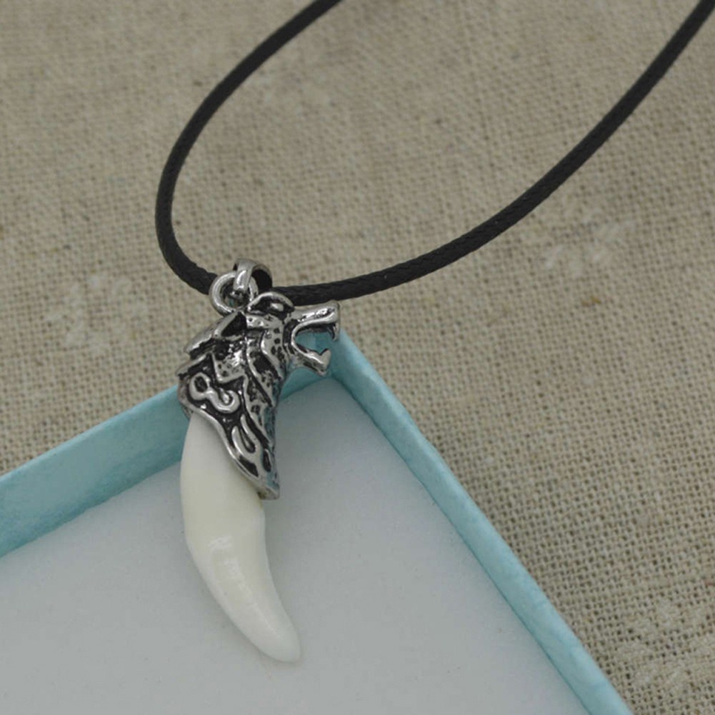 Brave Men Wolf Tooth Spike Pendant Necklaces Men Personality Male Necklace