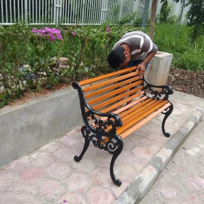 KURSI TAMAN KURSI TERAS RANGKA BESI COR DUDUKAN GALVANIS 1M TERLARIS1111