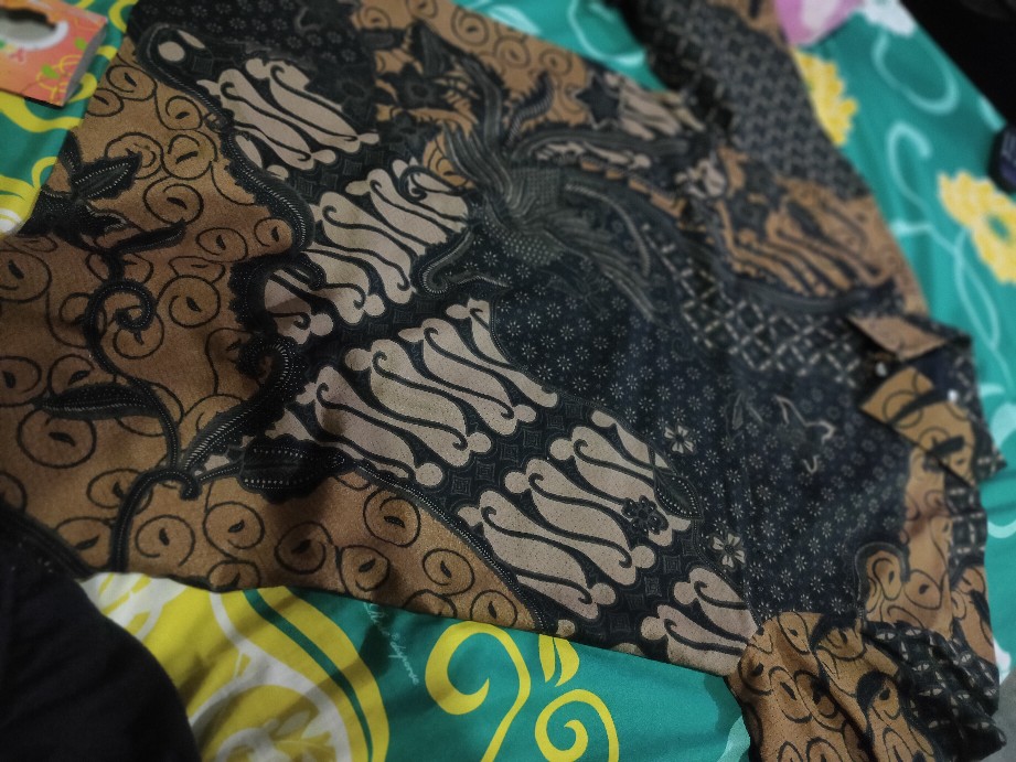 Kemeja Batik Prabu Bahan Dobby Reguler Fit A599