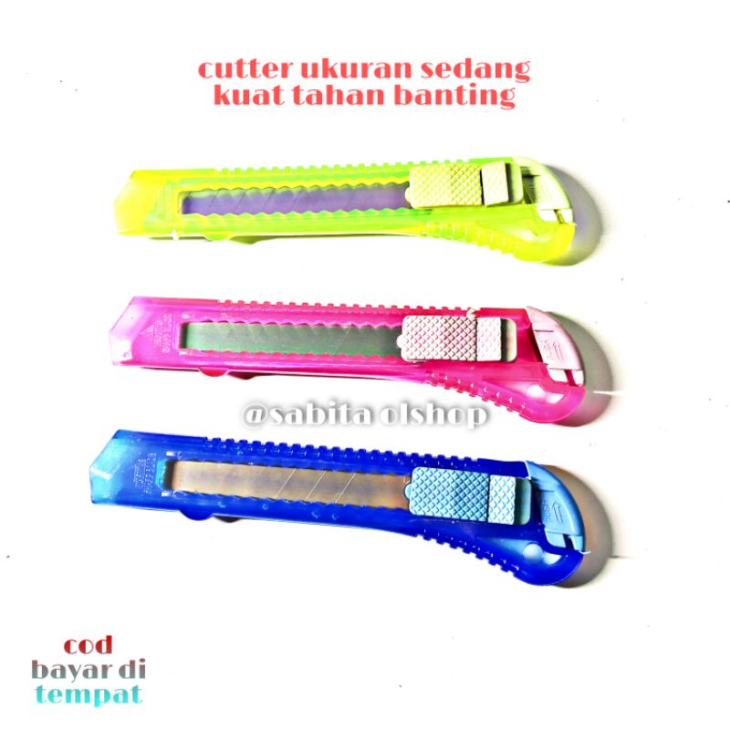 

Cutter sedang serbaguna tajam pastinya murah