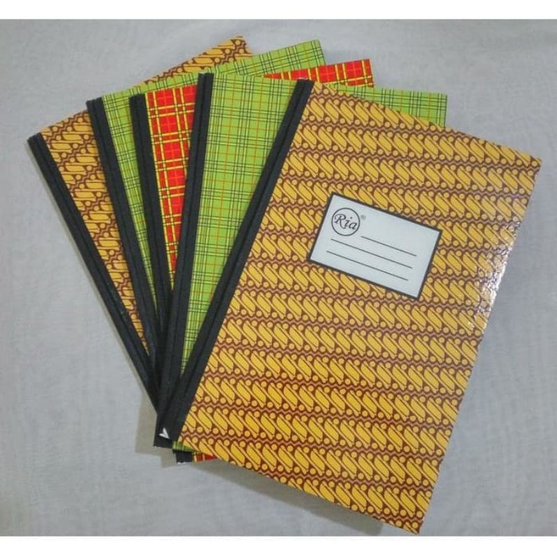 

Buku Folio Ria isi 100 Lembar