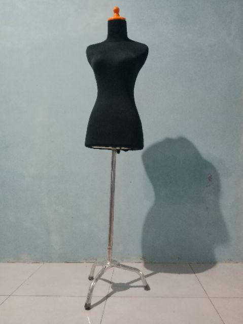 Manekin Bodi Cewek Dm Kain Dewasa + Shock + Kaki Besi Gosend/gojek Only. Hitam