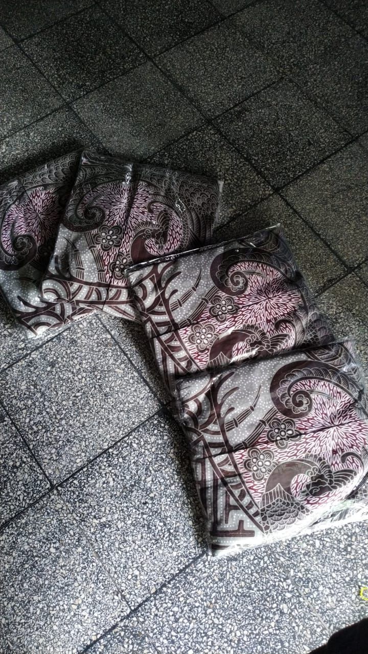 Minulya Ndolop Pink Kemeja Batik Pria Lengan Panjang Lapis Furing