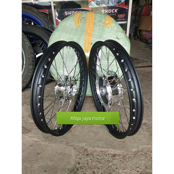 _ velg v.rosi ukuran17-140-140 depan belakang honda supra fit new
