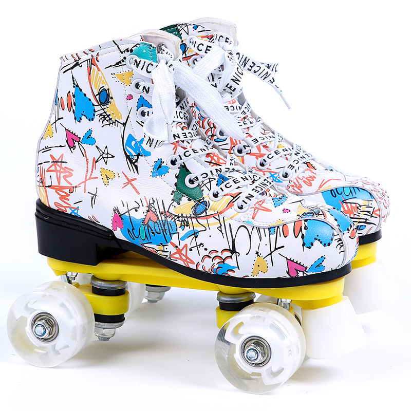 Sepatu Roda Empat Roda Skeet hitam dan putih ganda baris baru Skeet roller dewasa 4 skate roller fla