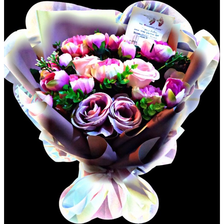

Bouquet Bunga Artificial warna ungu
