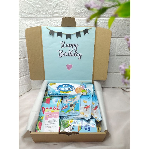 

HAMPERS SNACK WARNA | SNACK BOX | HAMPERS GRADUATION | KADO BIRTHDAY | HAMPERS MURAH JOGJA