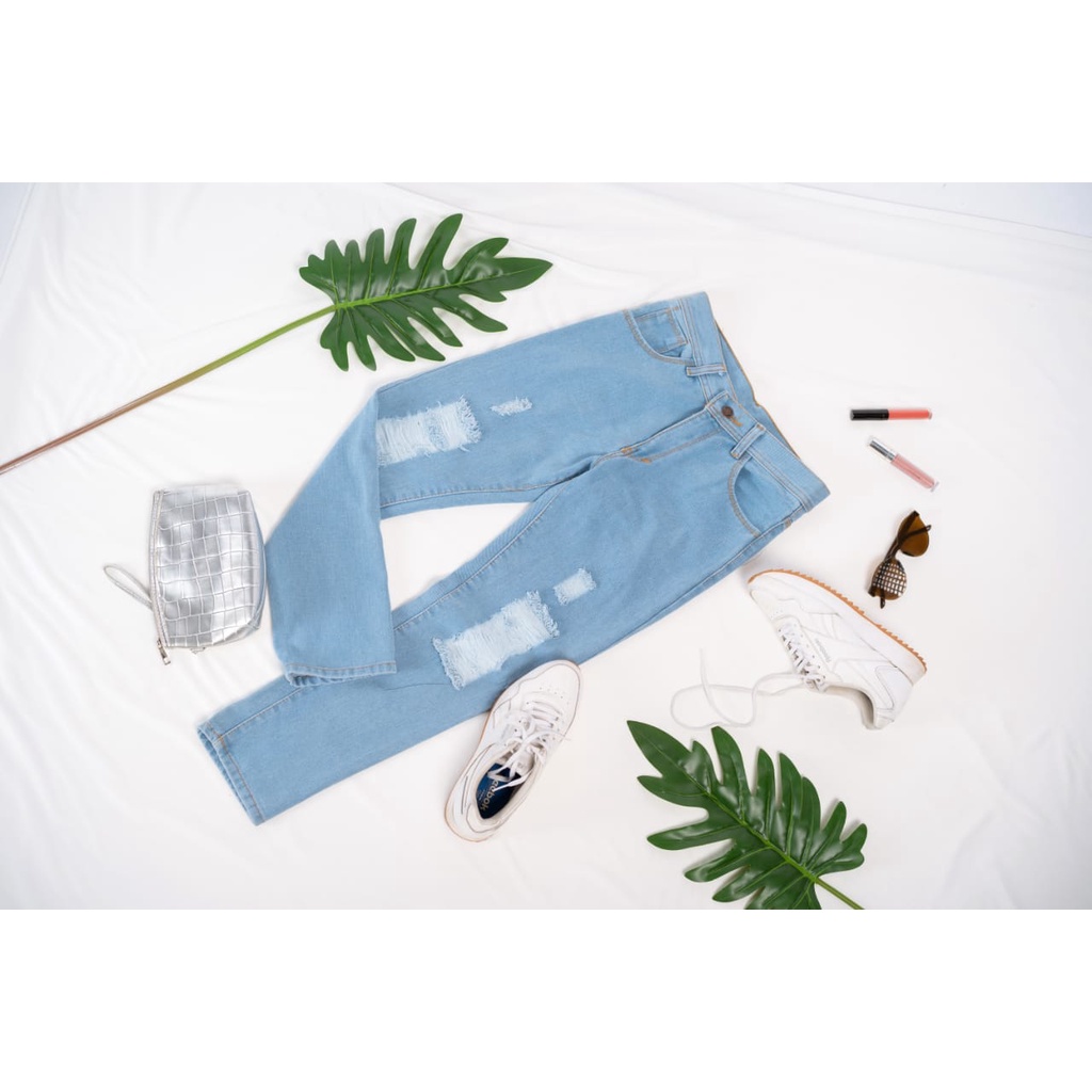 CELANA JEANS BOYFRIEND SOBEK LAPIS