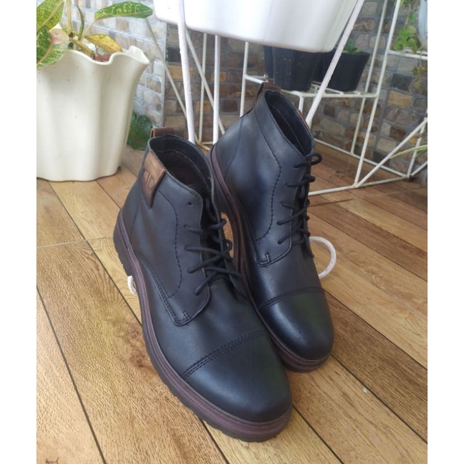 Boots Democrata New