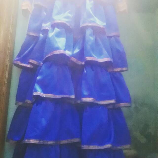 Gaun susun / Dress Muslimah brokat kombinasi satin sutera dan kain kaca organza mewah.