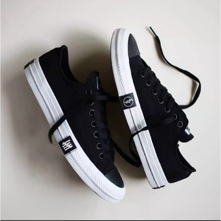 SEPATU PETIR HITAM FLASH Canvas Kerja PRIA WANITA CASUAL TERBARU TERLARIS SEPATU SEKOLAH HITAM LOW