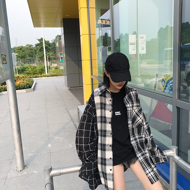 kemeja wanita kotak-kotak hitam putih atasan korean style oversize shirt lengan panjang