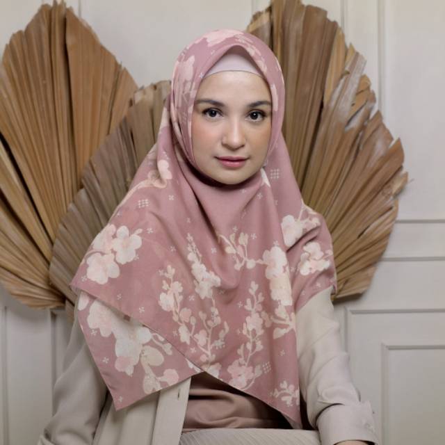 Shireen sungkar Ss 125