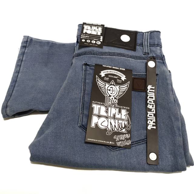 CELANA JEANS/CELANA PRIA /ORIGINAL TRIPLE POINT/TERMURAH/CELANA SEMI CUTBRAY WARNA BIRU MUDA