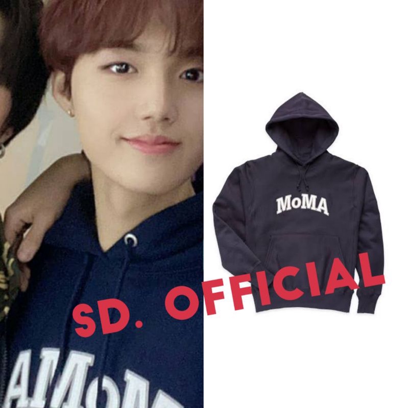 Jaket Hoodie Jumper Tresure Doyoung MOMA