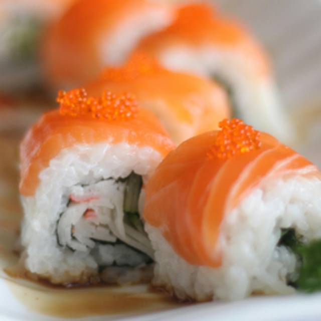 

Salmon Strom (8pcs)