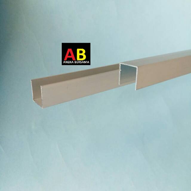 Lis U Aluminium 12mm x 12mm x 12mm silver 149.5cm
