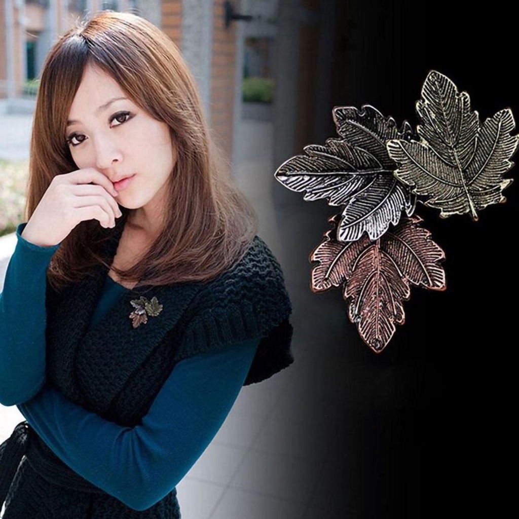 Bros Pin Bentuk Tiga Daun Bahan Alloy Gaya Vintage Untuk Dekorasi Dress Sweater Scarf Wanita