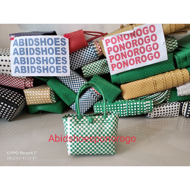 Ready tas souvenir anyaman plastik kaca 9x20 random