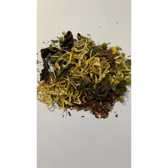 

P2 Harmony Tea | Handcraft Tea / Artisan Tea | Honeybush, Chamomile, Peppermint, Longan, Golden Chrysan