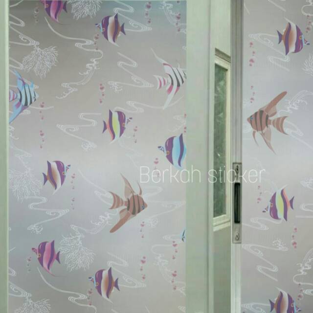 Stiker kaca motif ikan