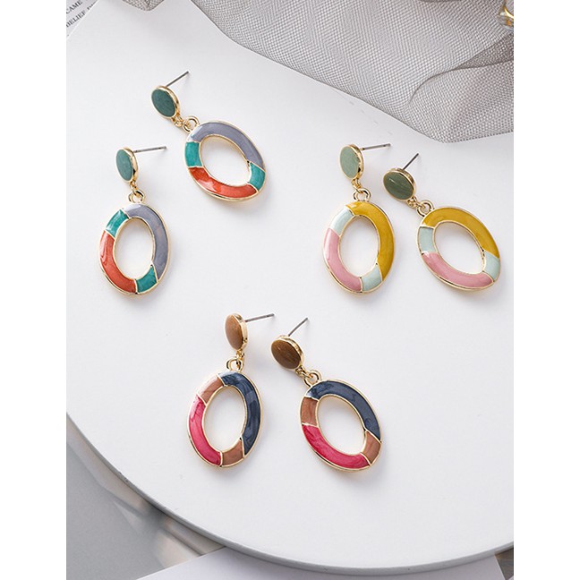 LRC Anting Tusuk Fashion Green Drop Glazed Oval Earrings F76797