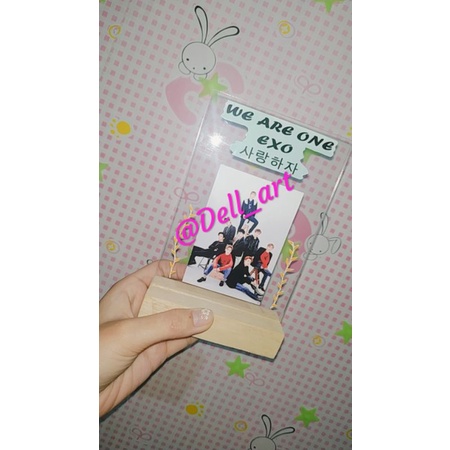 

Akrilik art + stand kayu