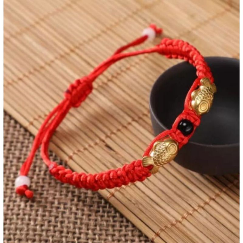 GELANG TALI MERAH MOTIF IKAN KEBERUNTUNGAN