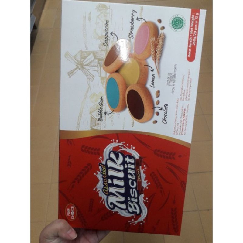 

assorted milk biscuit box