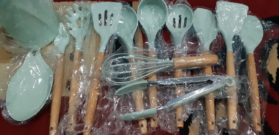 Sutil Sendok Masak Bahan Silicone Set 13pcs/set Ready Stock
