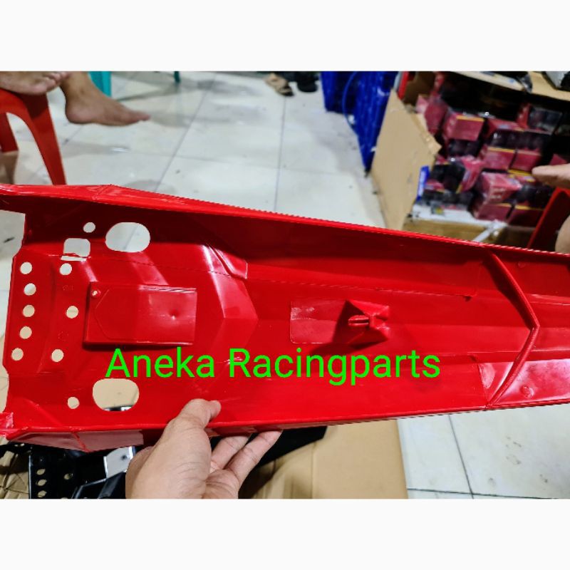 buntut spakbor crf 150 model panjang 50cm / spakbor belakang crf bahan abs tebal pnp