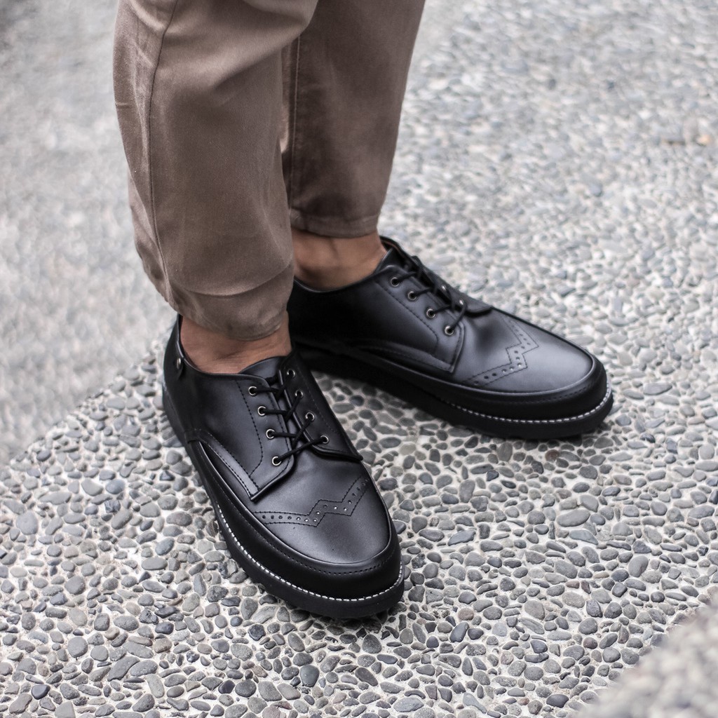 DAXON BLACK ORIGINAL x LVNATICA Sepatu Formal Hitam Tali Pria Pantofel Kerja Kantor Dinas Resmi Guru Kantoran Pesta Undangan Kondangan Wedding Kuliah Casual Low Derby Oxford Semi Kulit Premium Footwear Big Size Jumbo Ukuran Besar 44 45 Keren Terbaru