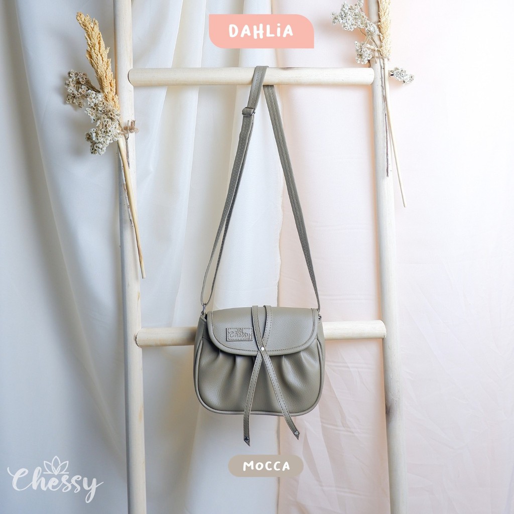 Dahlia Tas Cantik Kulit Sintetis Sling Bag by Chessy