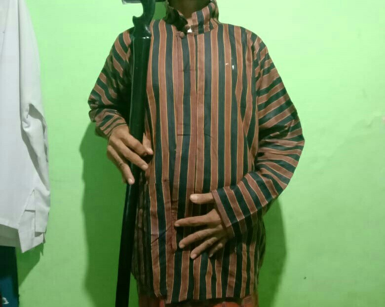 Setelan Baju Adat Jawa | Batik Pria | Sorjan Lurik | Surjan Kurik | Khas Solo | Khas Jogja