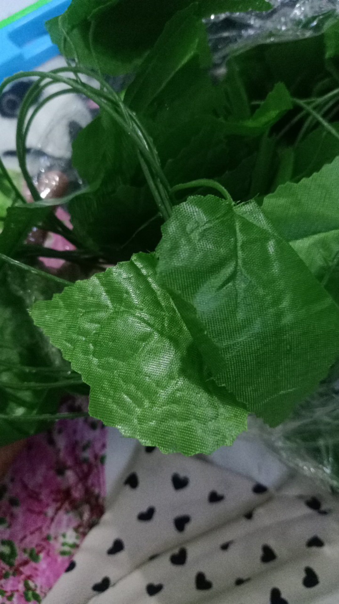 Daun Rambat Anggur Besar Plastik Artificial