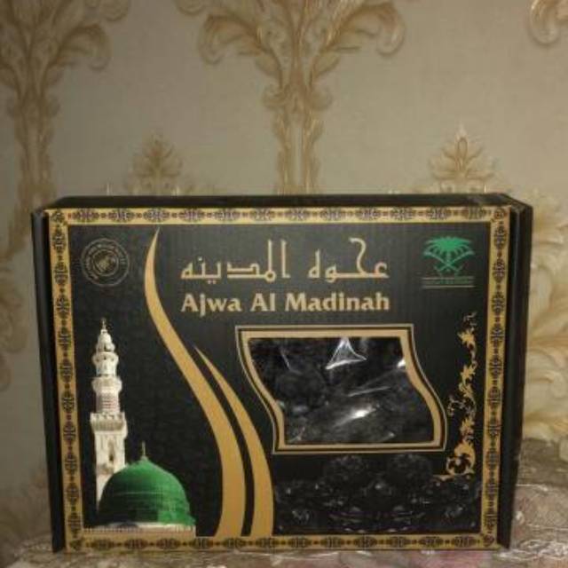 

Kurma ajwa nabi madinah kamasan 1kg grade A kwalitas terbaik