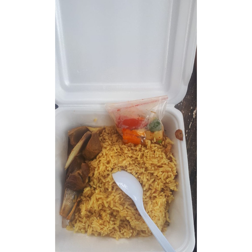 

Nasi Kebuli Kambing 35K/ porsi