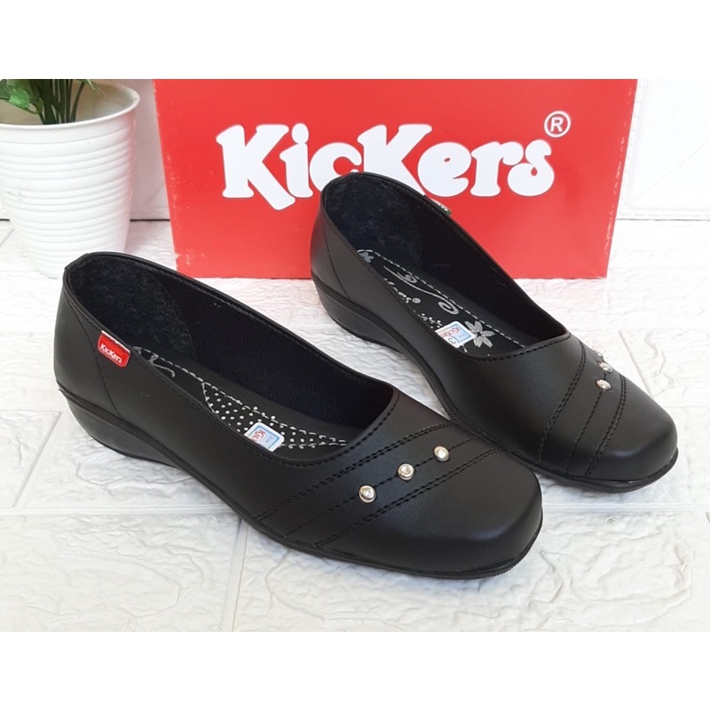 kickers cewek pantofel