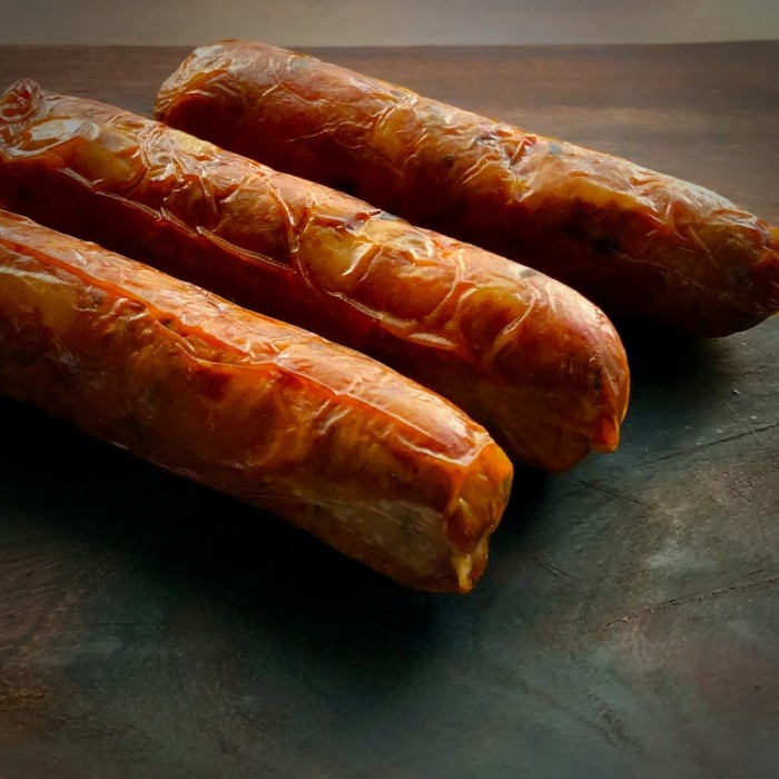 

Hungarian Paprika Smoked Pork Sausage / Sosis Asap Paprika Hungaria
