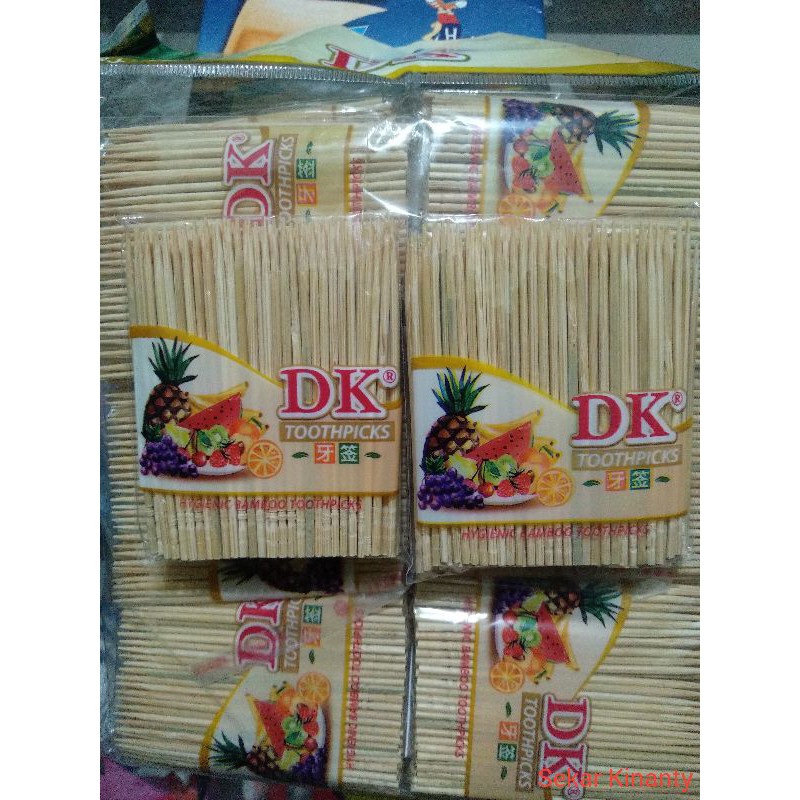 

Tusuk gigi isi +-150 biji
