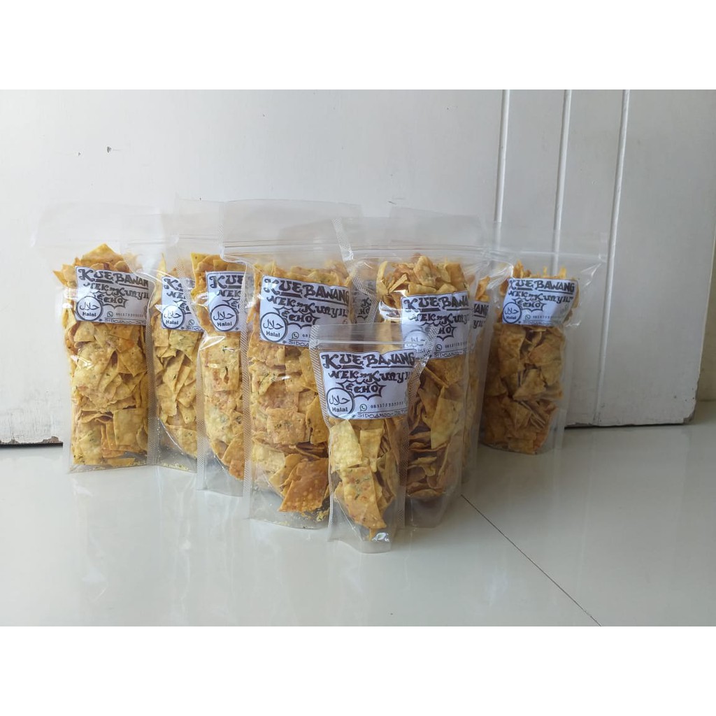 

Kue Bawang